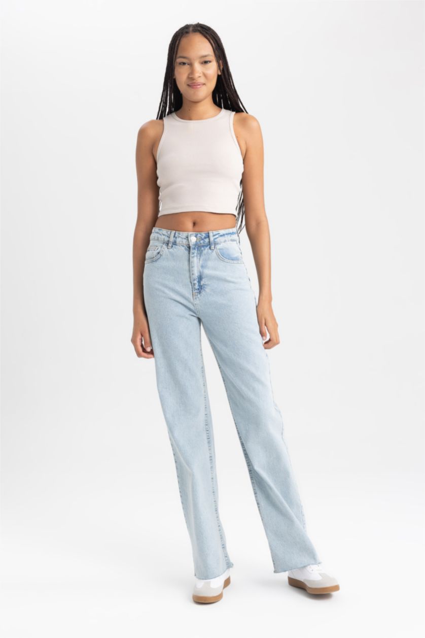 Kadın Bej Fıtted Halter Yaka Atlet