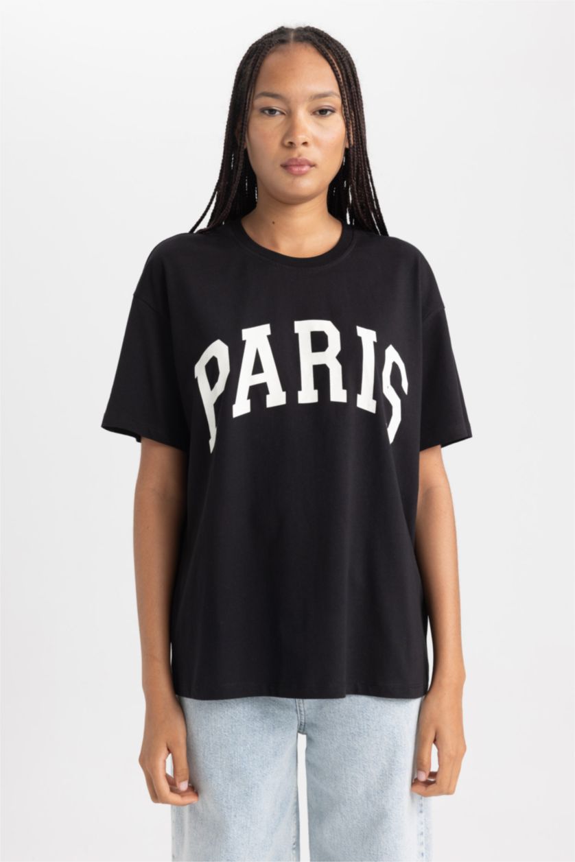 Kadın Siyah Oversıze Bisiklet Yaka Kısa Kollu Tişört