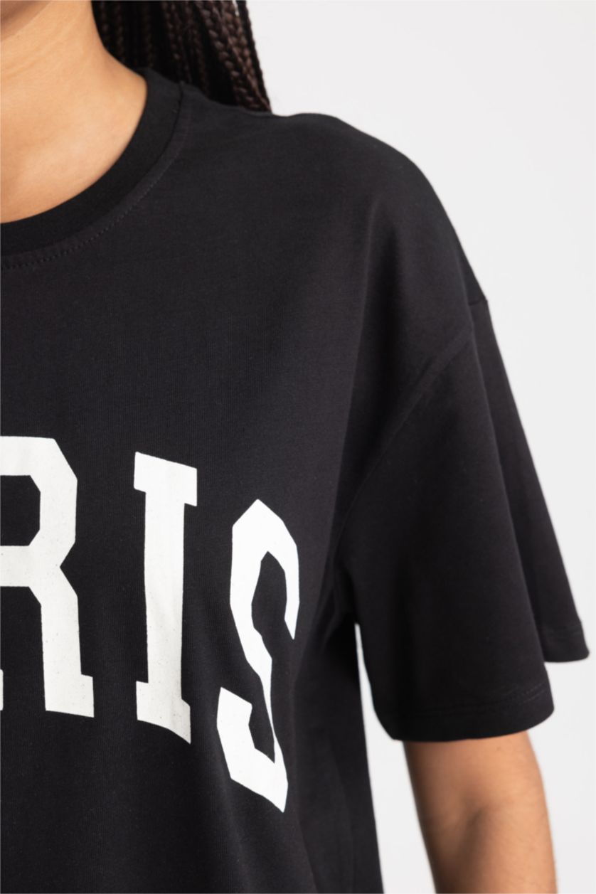 Kadın Siyah Oversıze Bisiklet Yaka Kısa Kollu Tişört