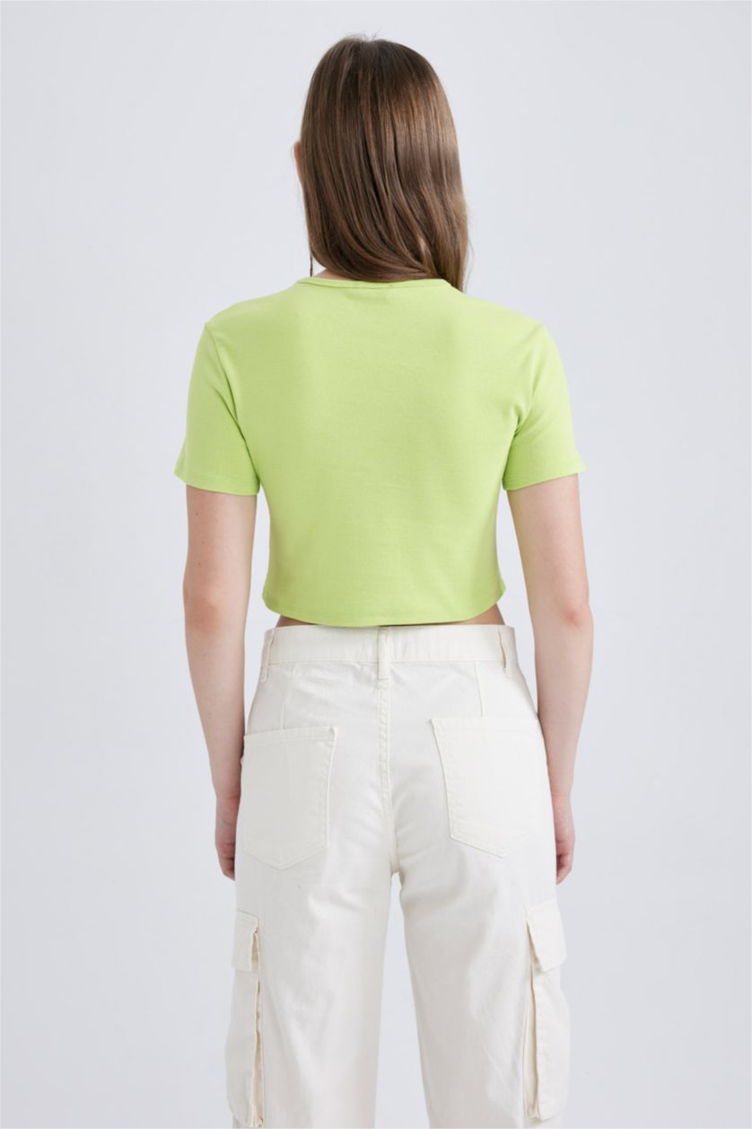 Kadın Açık Yeşil Fıtted Pamuklu Kısa Kollu Tişört