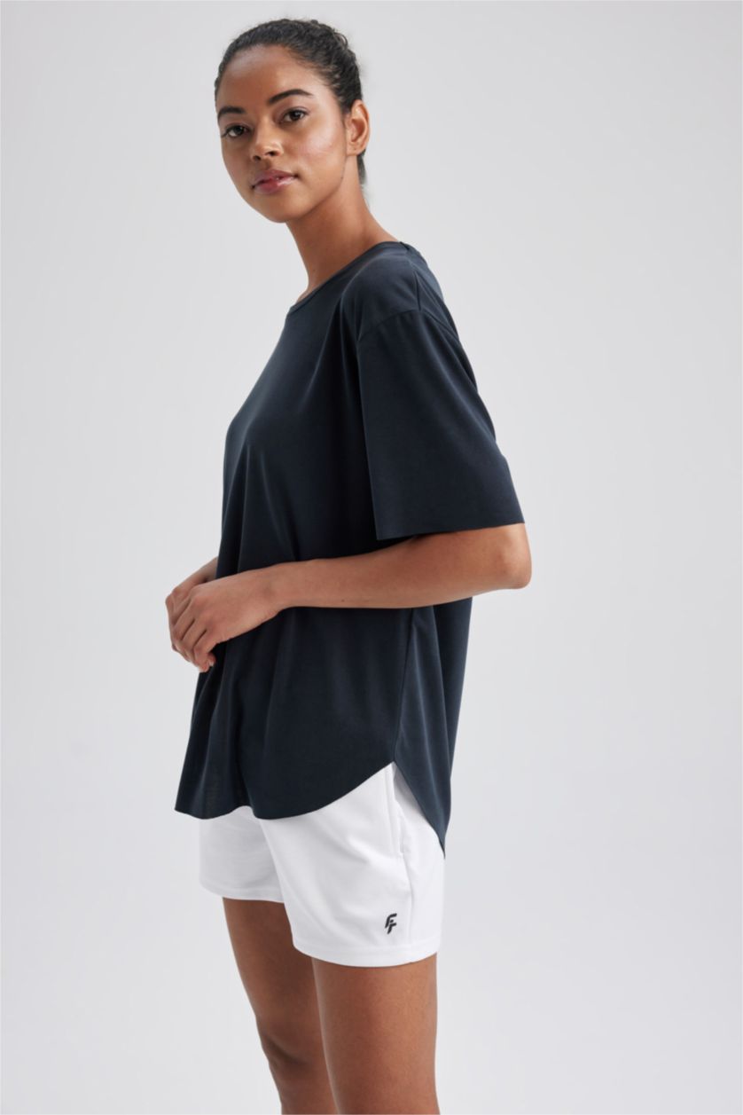 Kadın Siyah Oversıze Modal Kısa Kollu Tişört