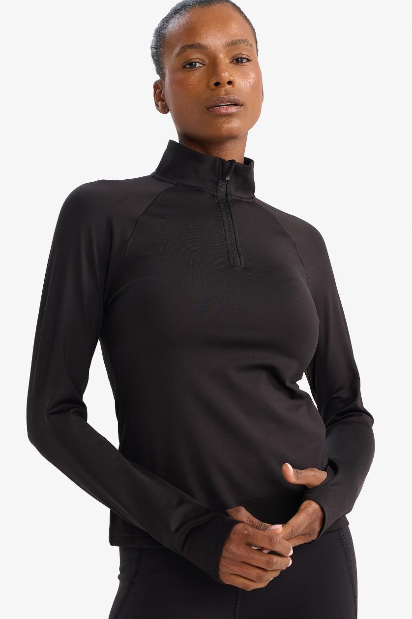 Kadın Siyah Warmtech Standart Fit Dik Yaka Fermuarlı İçi Yumuşak Tüylü Sporcu Uzun Kollu Tişört
