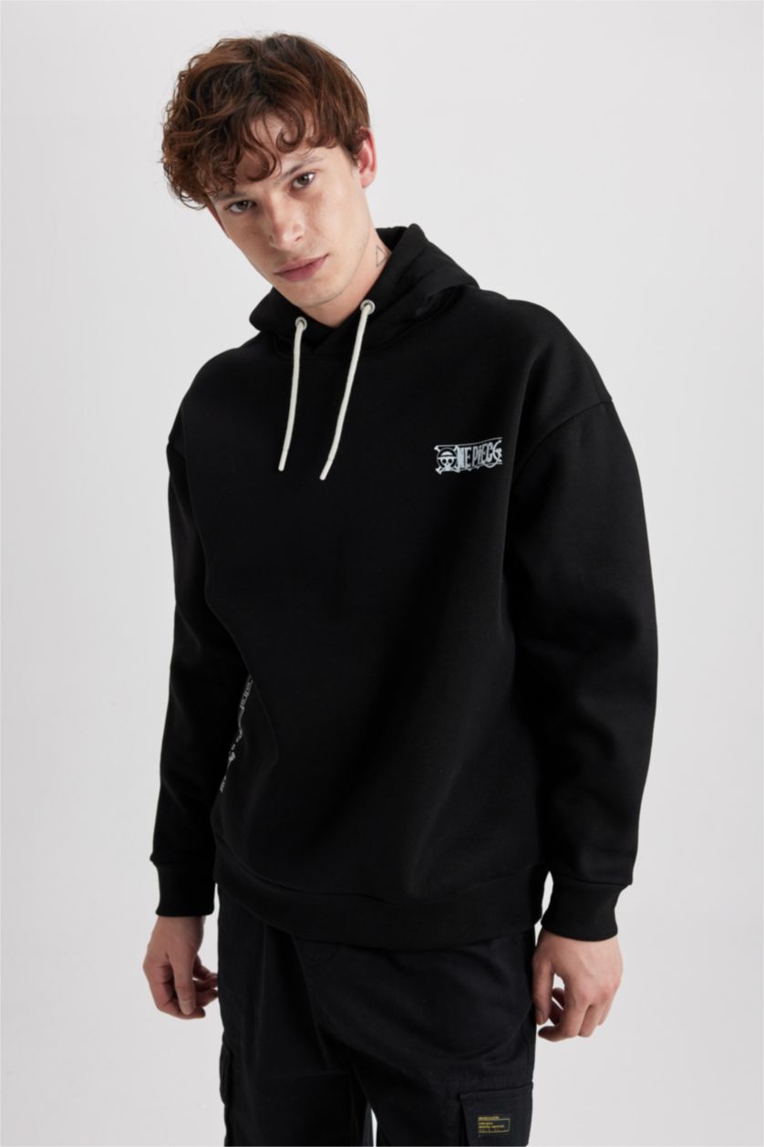 رجال أسود سويت شيرت مطبوع اوفر سايز بغطاء للرأس من ون بيس    