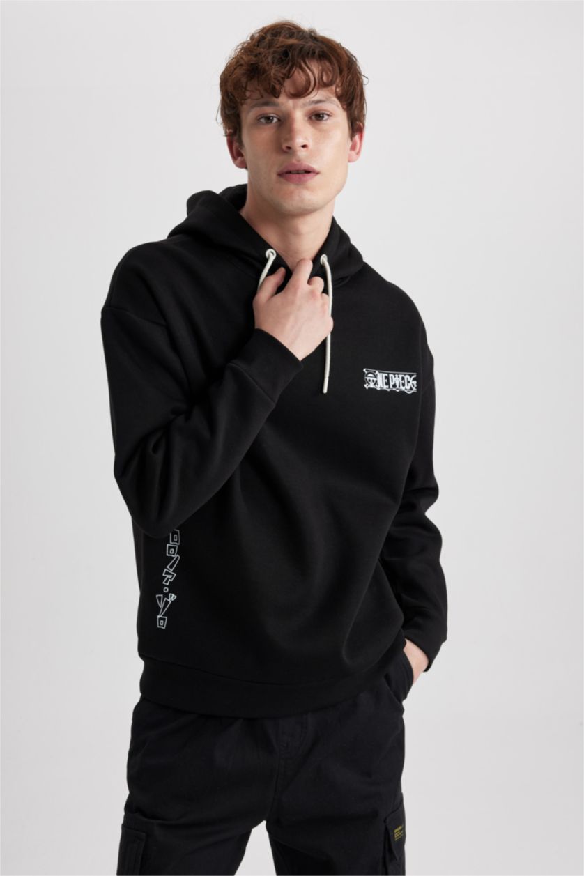 رجال أسود سويت شيرت مطبوع اوفر سايز بغطاء للرأس من ون بيس    