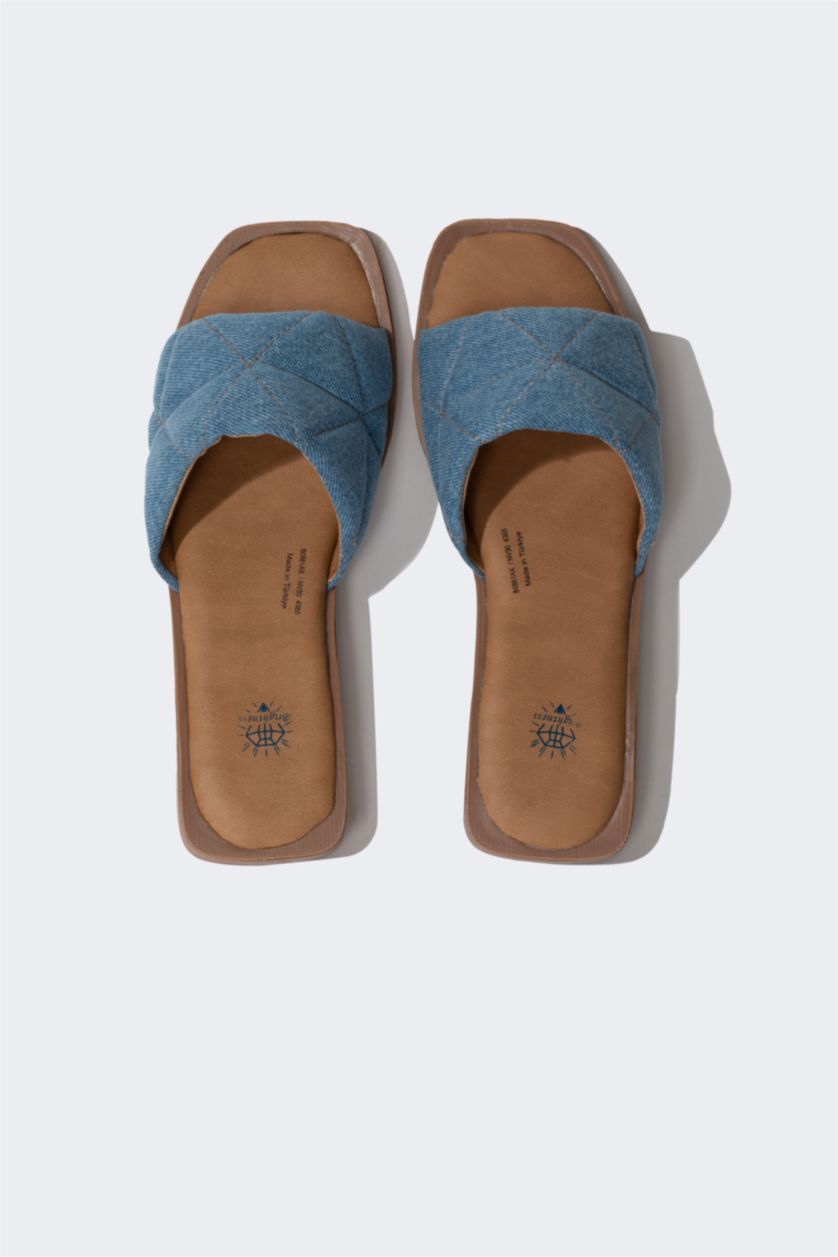 WOMAN NAVY Women Flat Sole Single Band Slippers