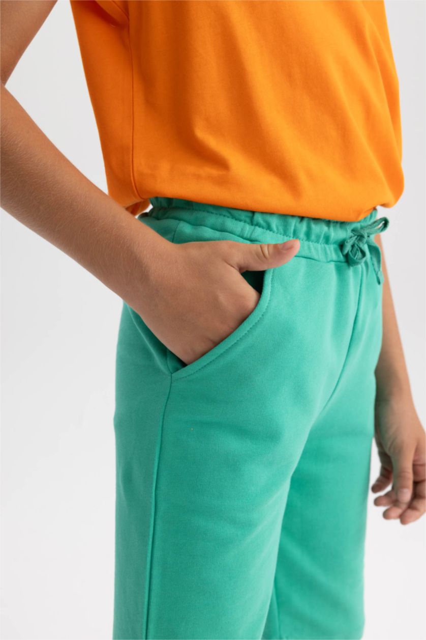 Erkek Çocuk - Genç Erkek Yeşil Beli Lastikli Basic Düz Bermuda Şort Erkek Çocuk