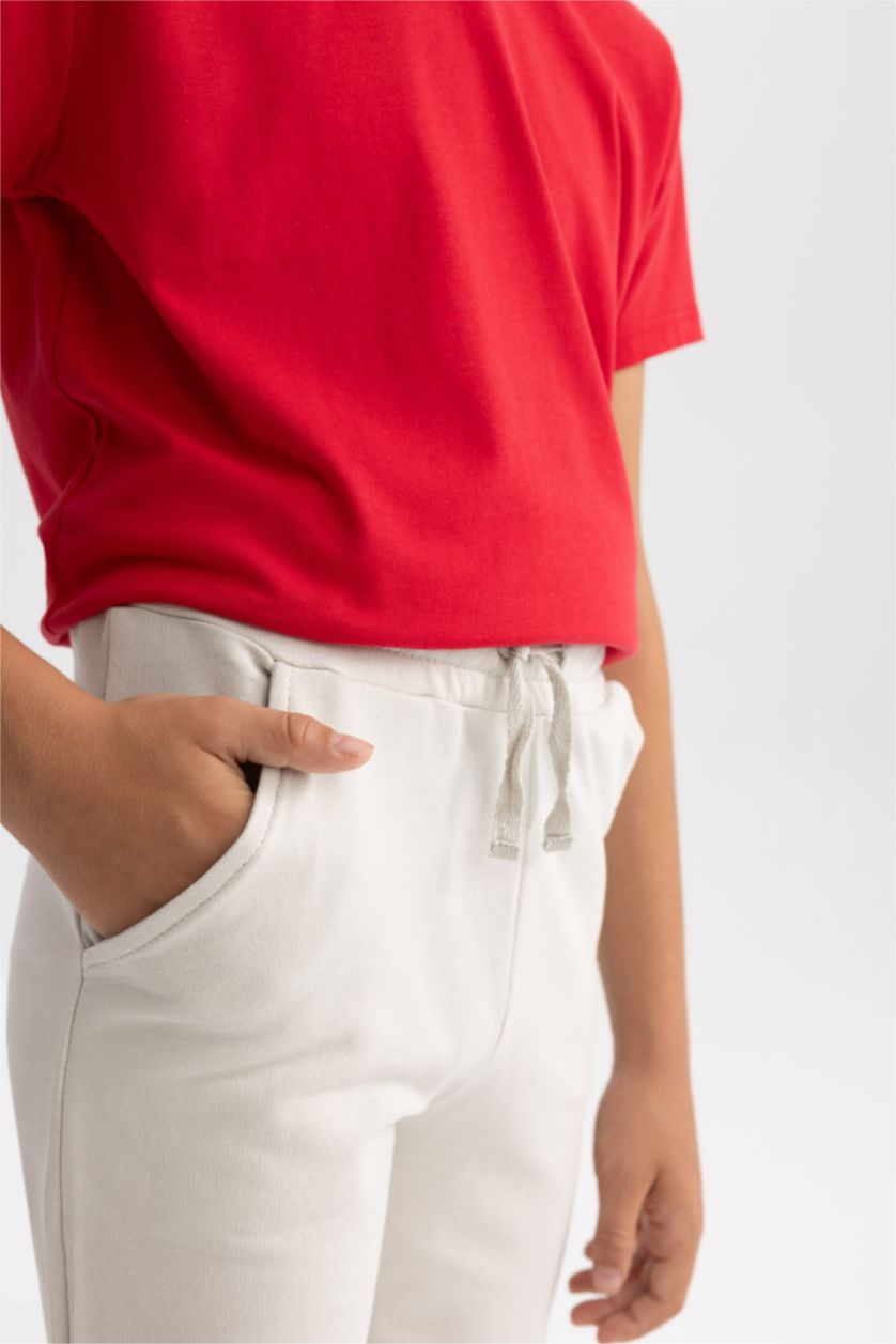 Erkek Çocuk - Genç Erkek Açık Gri Beli Lastikli Basic Düz Bermuda Şort Erkek Çocuk