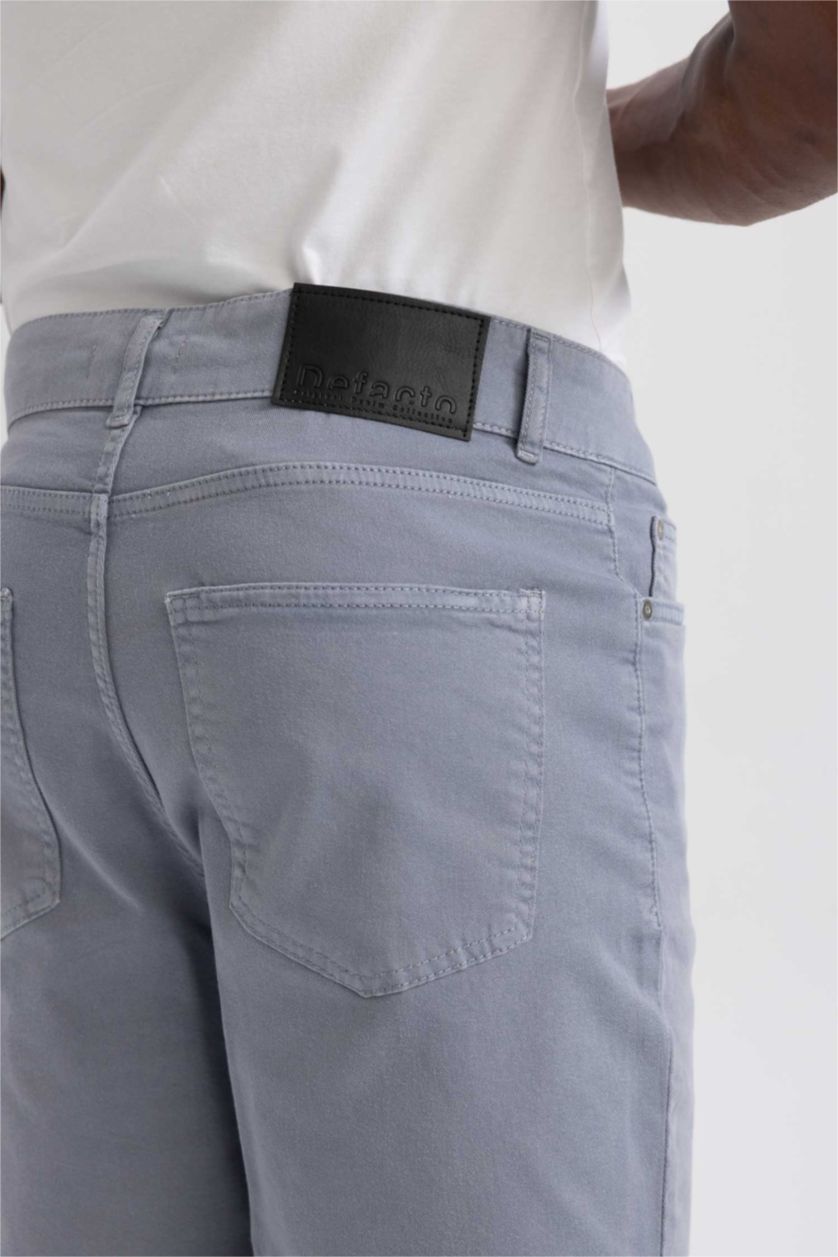 Man Light Grey Loose Fit Gabardine