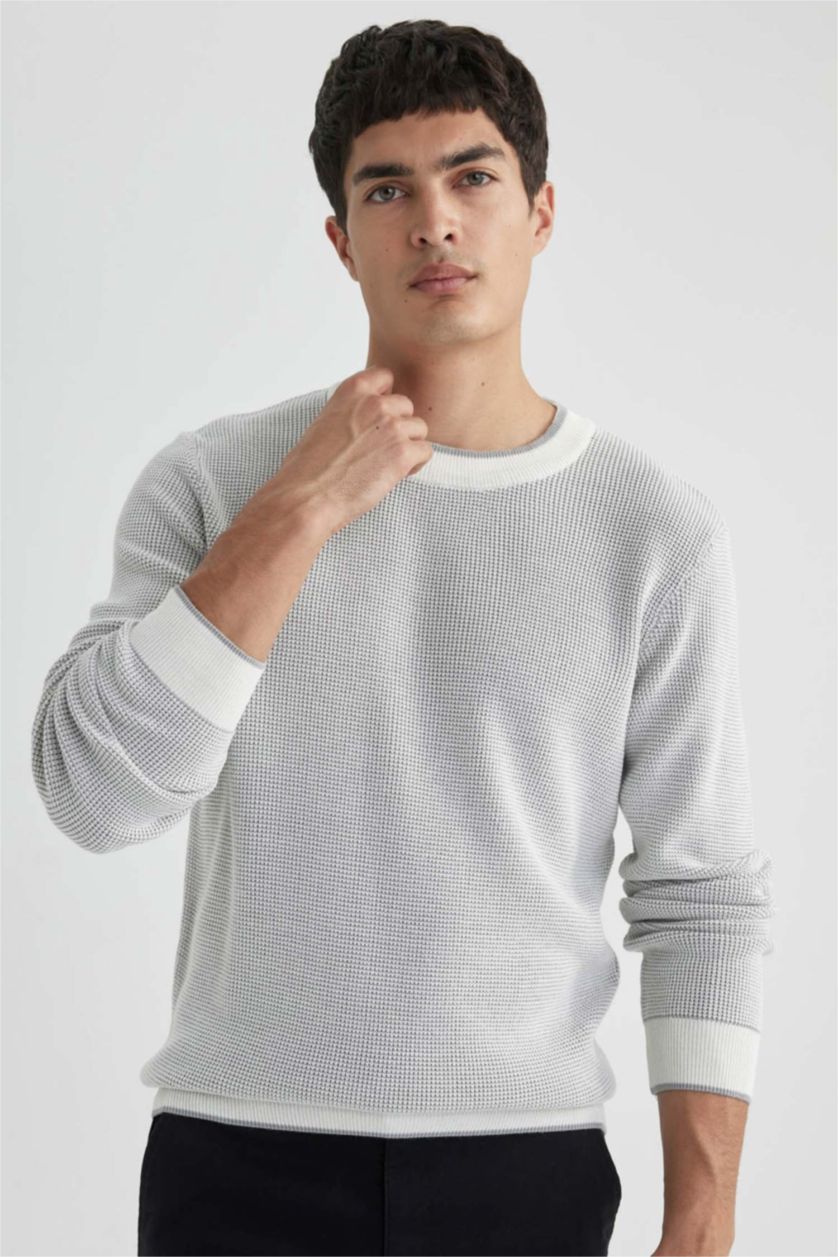 MAN Ecru Standard Fit Crew Neck Knitted Pullover
