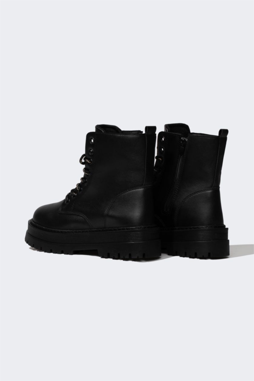 حريمي أسود بوت حريمي بكعب سميك برباط وسوسته