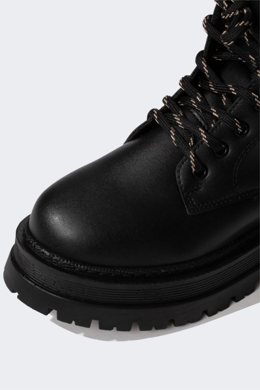 حريمي أسود بوت حريمي بكعب سميك برباط وسوسته