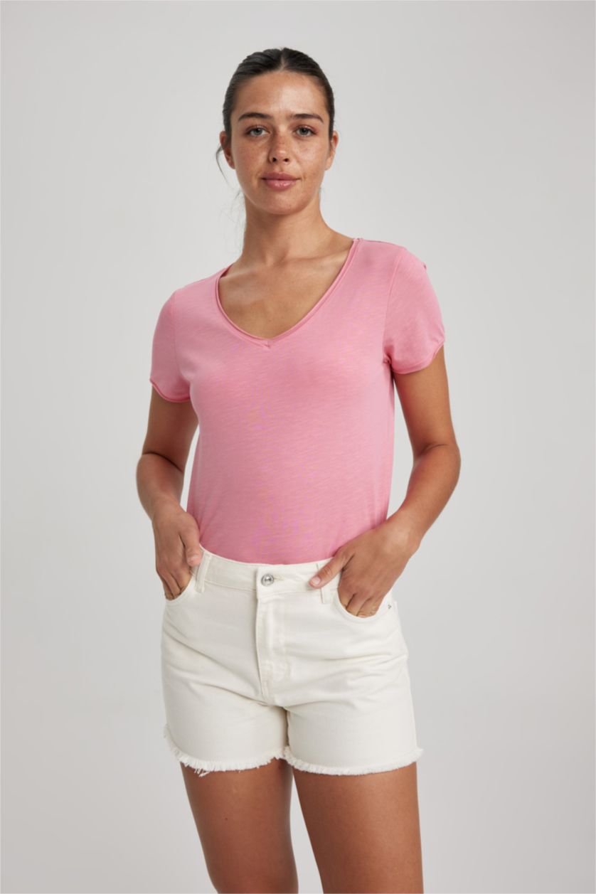 Kadın Beyaz Yüksek Bel Kesik Uç Paça Beyaz Jean %100 Pamuk Şort