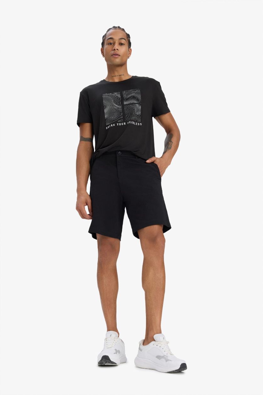 Erkek Siyah Standart Fit Sporcu Kısa Paça Şort