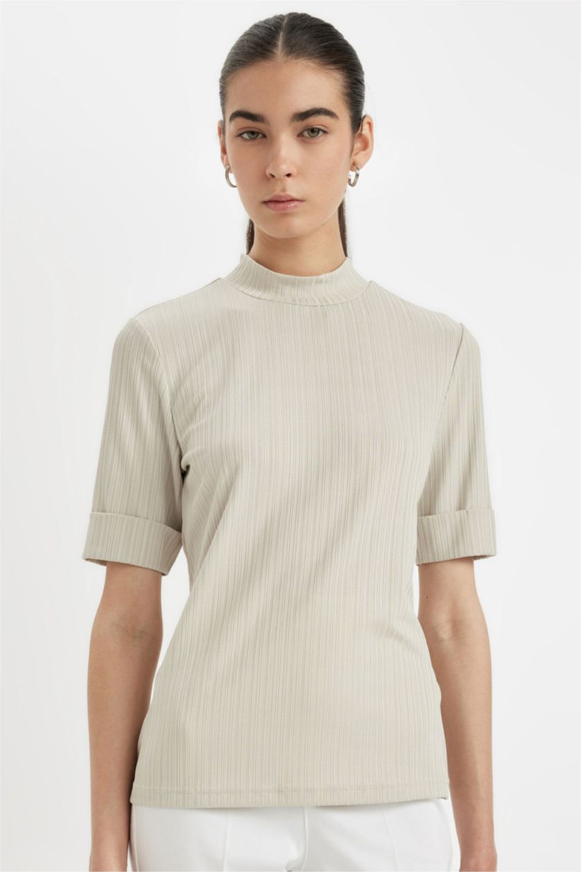 Kadın Bej Yarım Balıkçı Yaka Smart Fitilli Kaşkorse Basıc Tişört