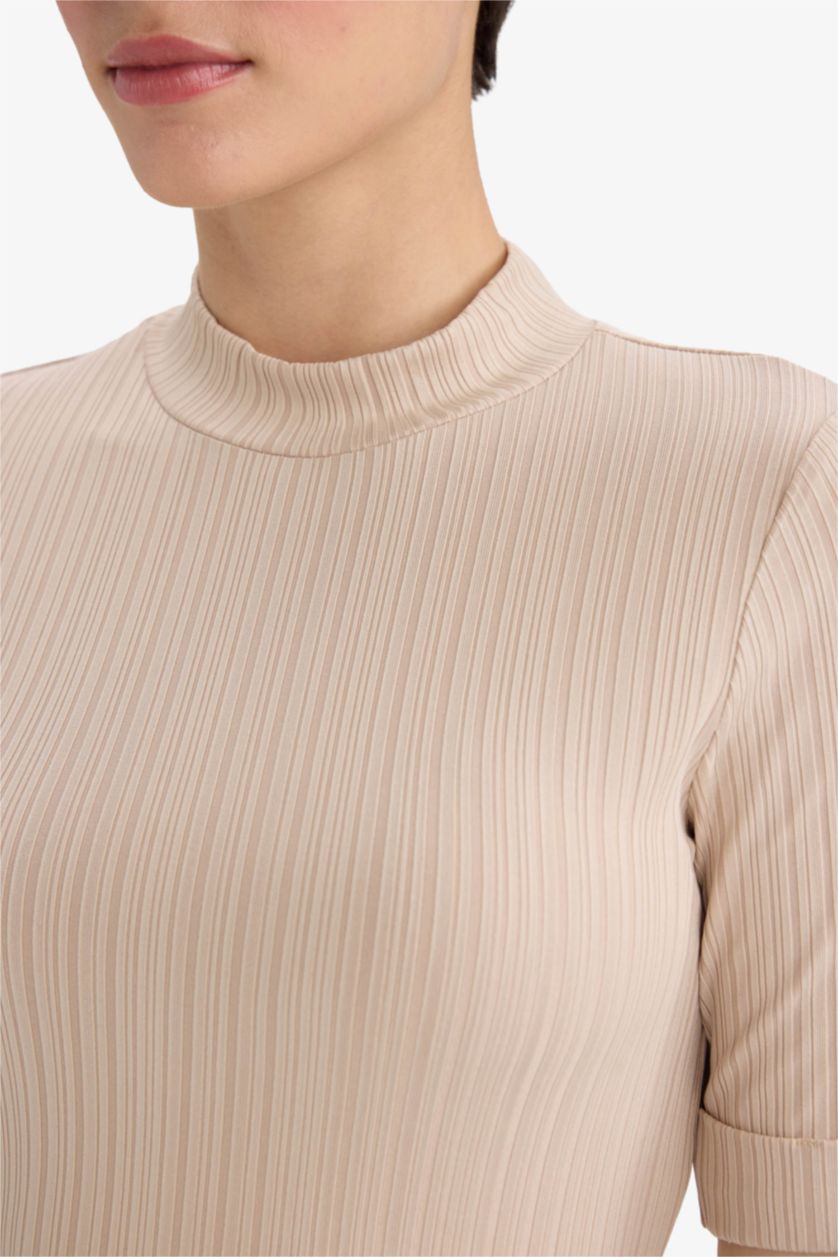 Woman Sand تيشيرت نص ردن قصة عادية بياقة مستديرة