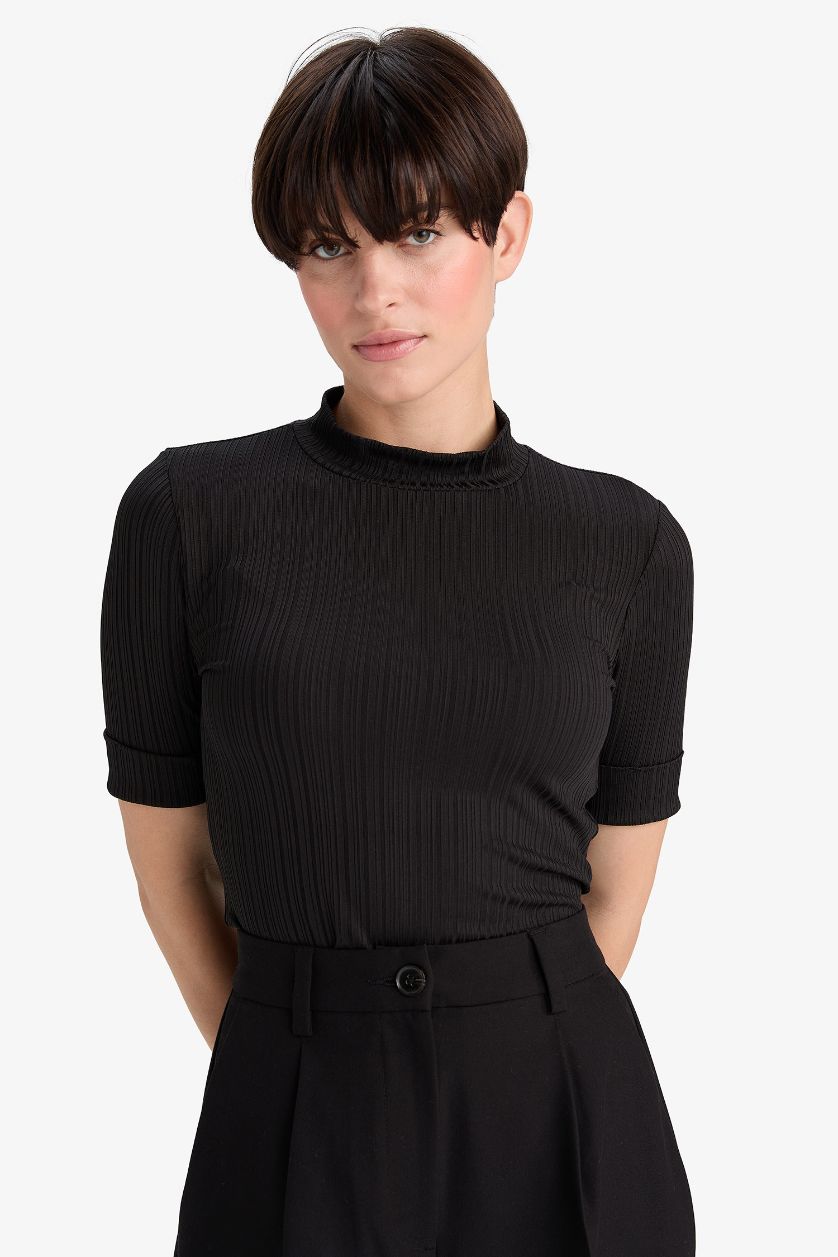 WOMAN Black Regular Fit Half Turtleneck Camisole Short Sleeve T-Shirt