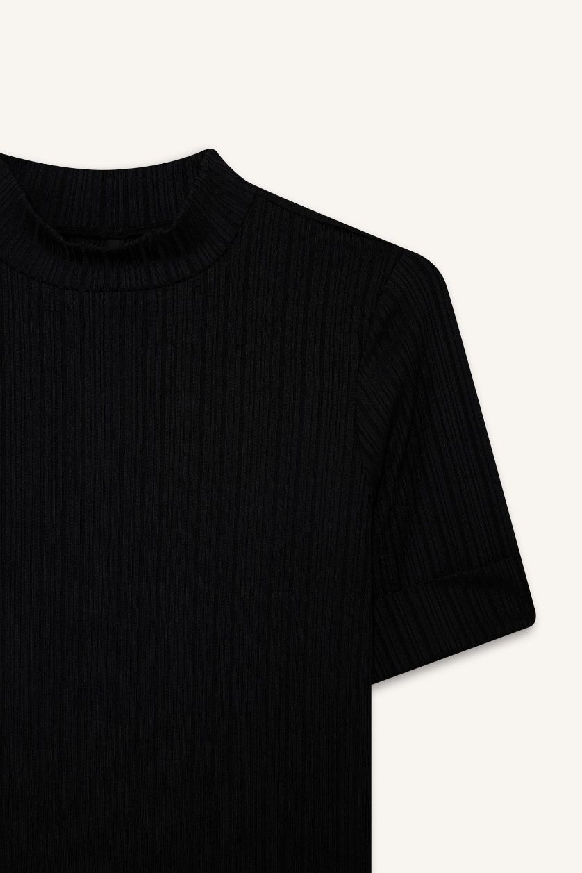 WOMAN Black Regular Fit Half Turtleneck Camisole Short Sleeve T-Shirt