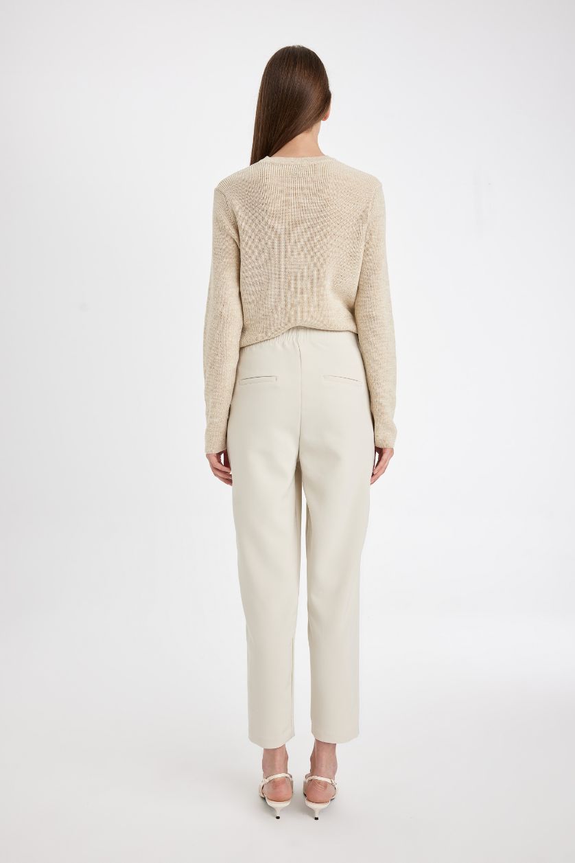 Kadın Taş Carrot Fit Havuç Kalıp Kumaş Pantolon Basic Düz Cepli Yüksek Bel Düz Paça