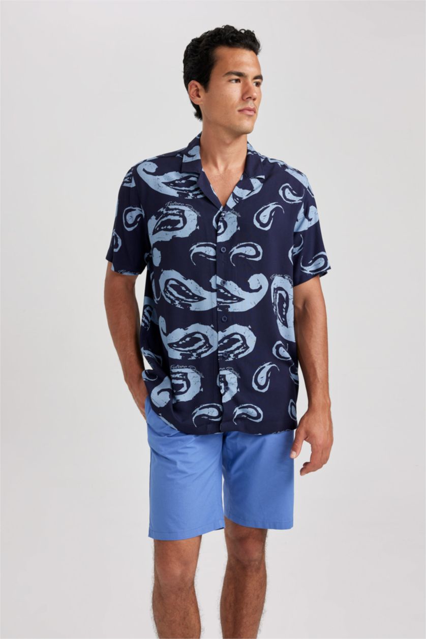 Erkek Lacivert Relax Fit Apaş Yaka Desenli Viskon Kısa Kollu Gömlek