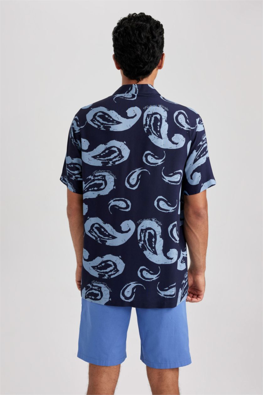 Erkek Lacivert Relax Fit Apaş Yaka Desenli Viskon Kısa Kollu Gömlek
