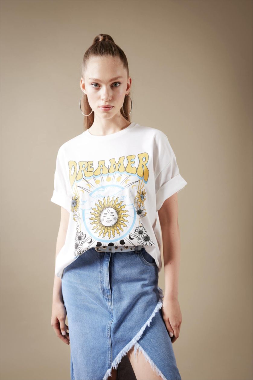 Kadın Kırık Beyaz Oversize Geniş Kalıp Bisiklet Yaka Baskılı Kısa Kollu %100 Pamuk Tişört