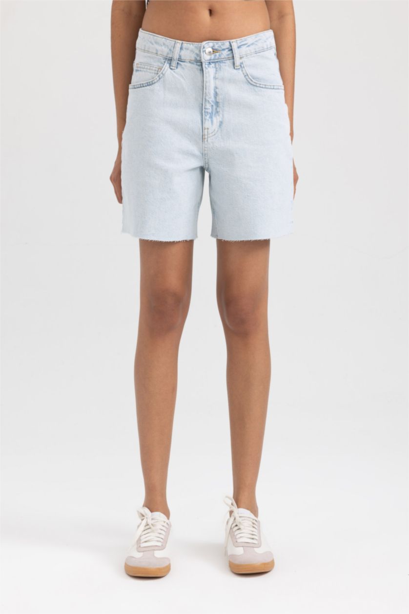 Woman Light Blue Denim Normal Waist Bermuda