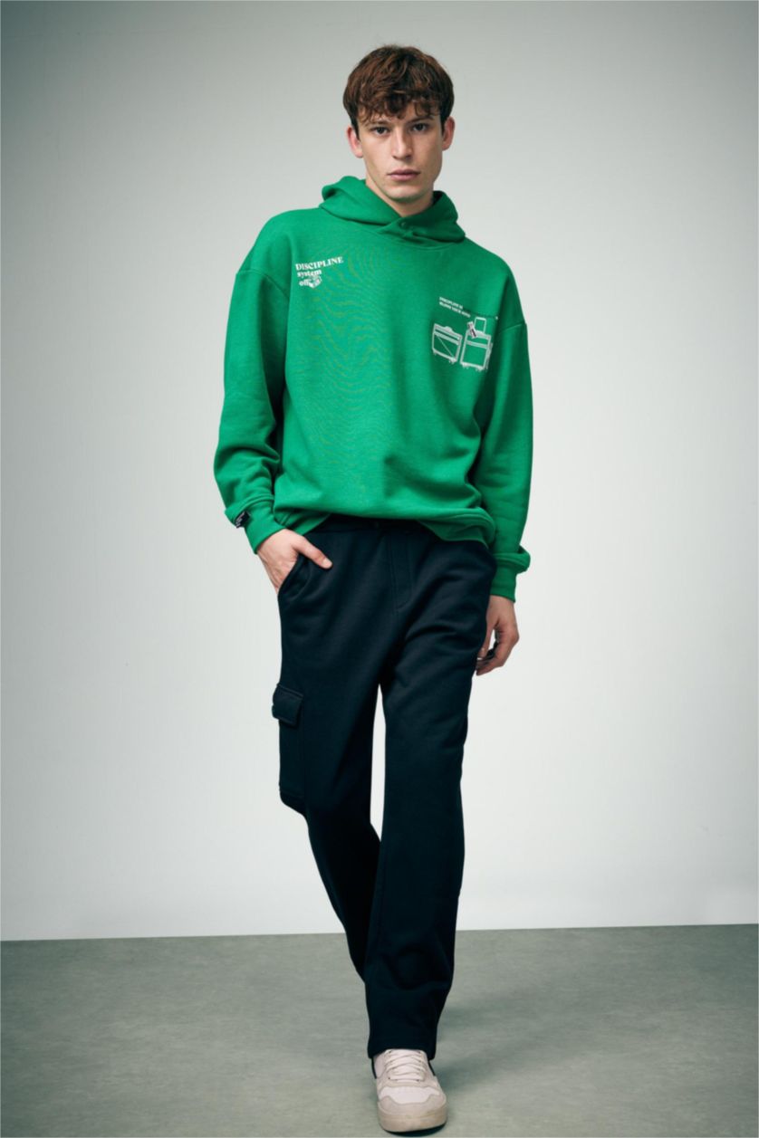 MAN Black Regular Fit Wide Leg With Cargo Pocket Trousers