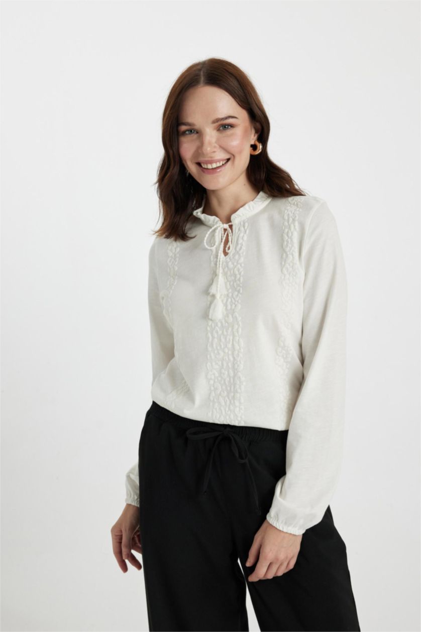 نساء بيج فاتح تي شيرت كم طويل قصة عادية برقبة مستديرة