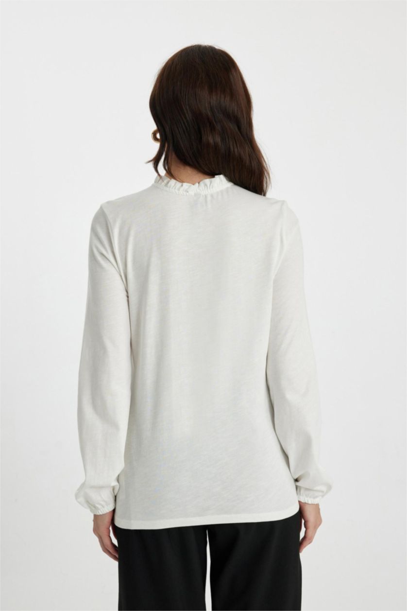 نساء بيج فاتح تي شيرت كم طويل قصة عادية برقبة مستديرة