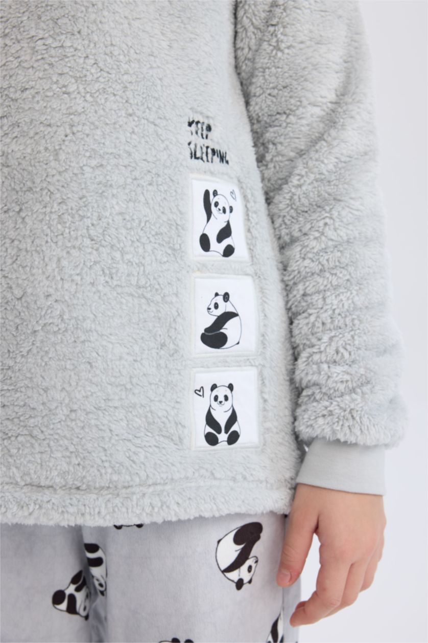 بنات رمادي فاتح بيجامة قطيفة قصة عادية من قطعتين