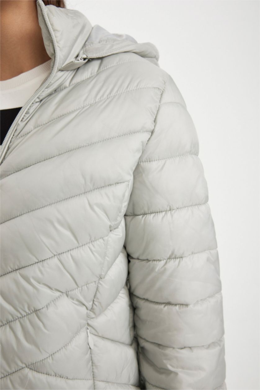 Woman Grey Waterproof Puffer Jacket