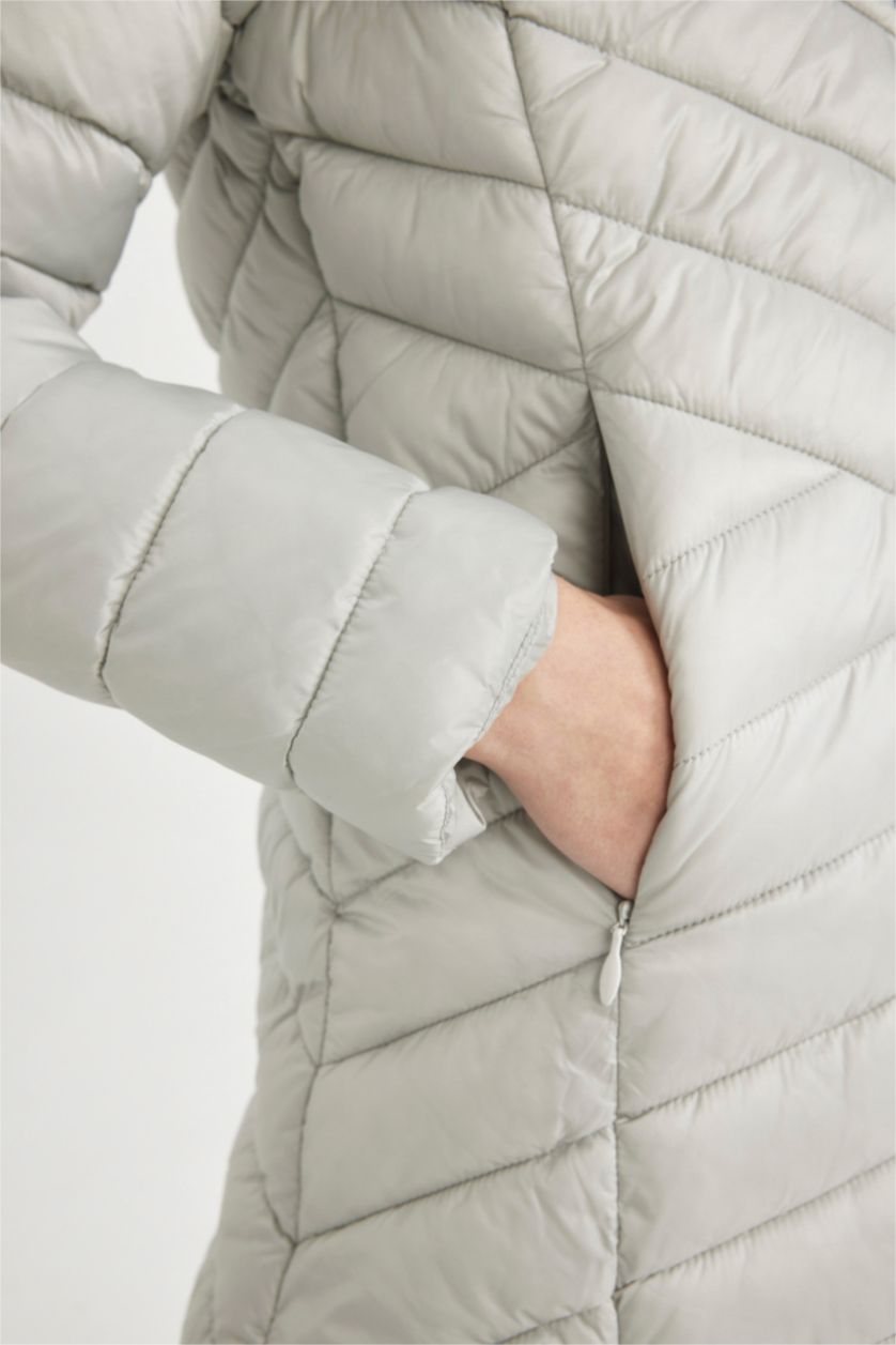 Woman Grey Waterproof Puffer Jacket