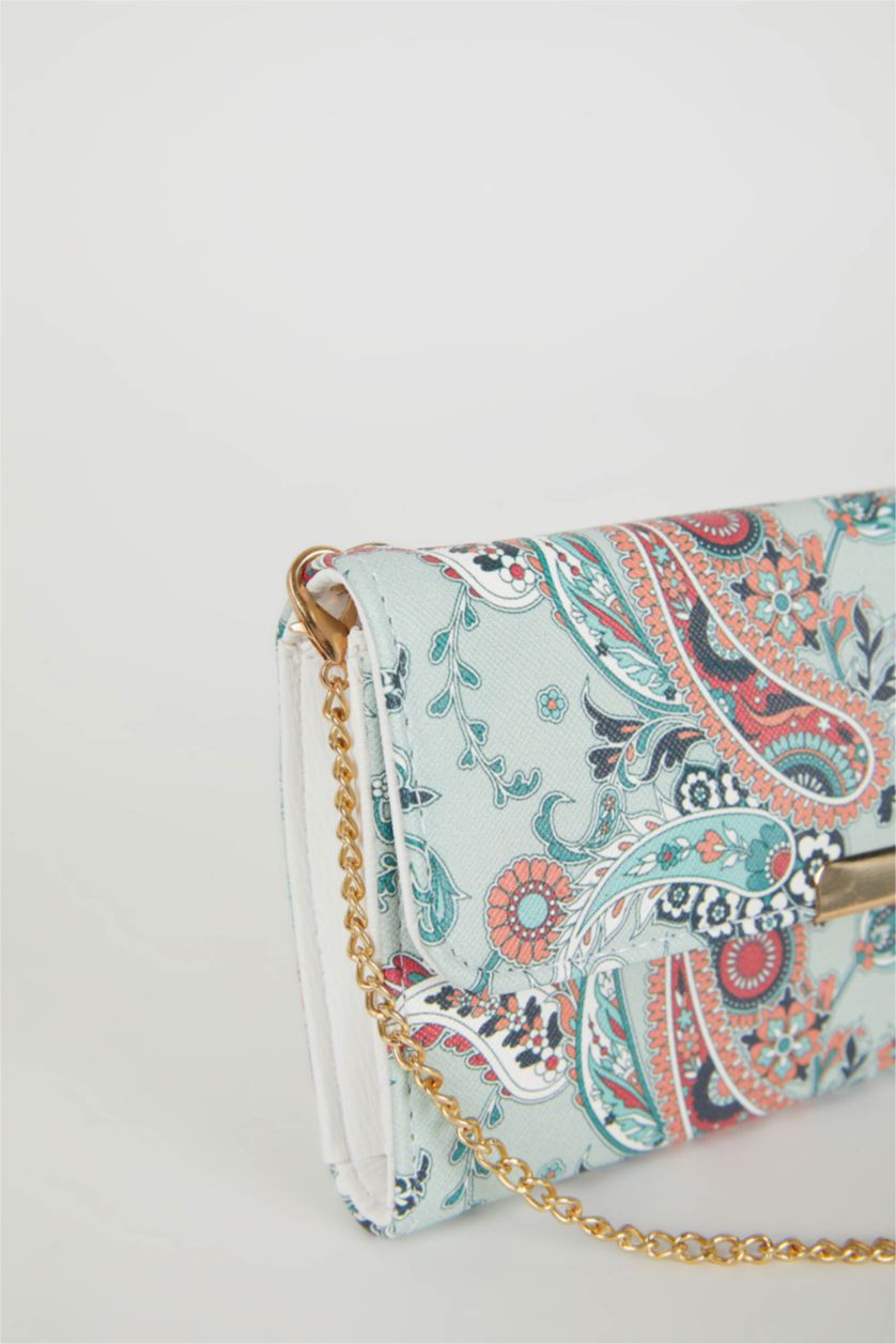 Kadın Yeşil Kadın Desenli Zincirli Cüzdan