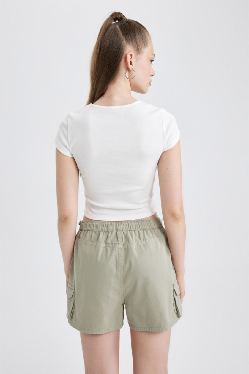 Kadın Kırık Beyaz Fitted Fitilli Kaşkorse Kısa Kollu Tişört