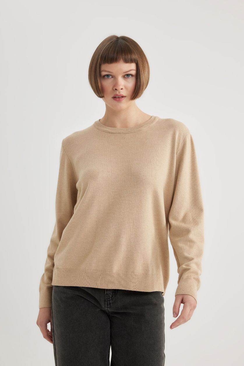 Woman Vison Regular Fit V Neck Premium Soft Wool Pullover