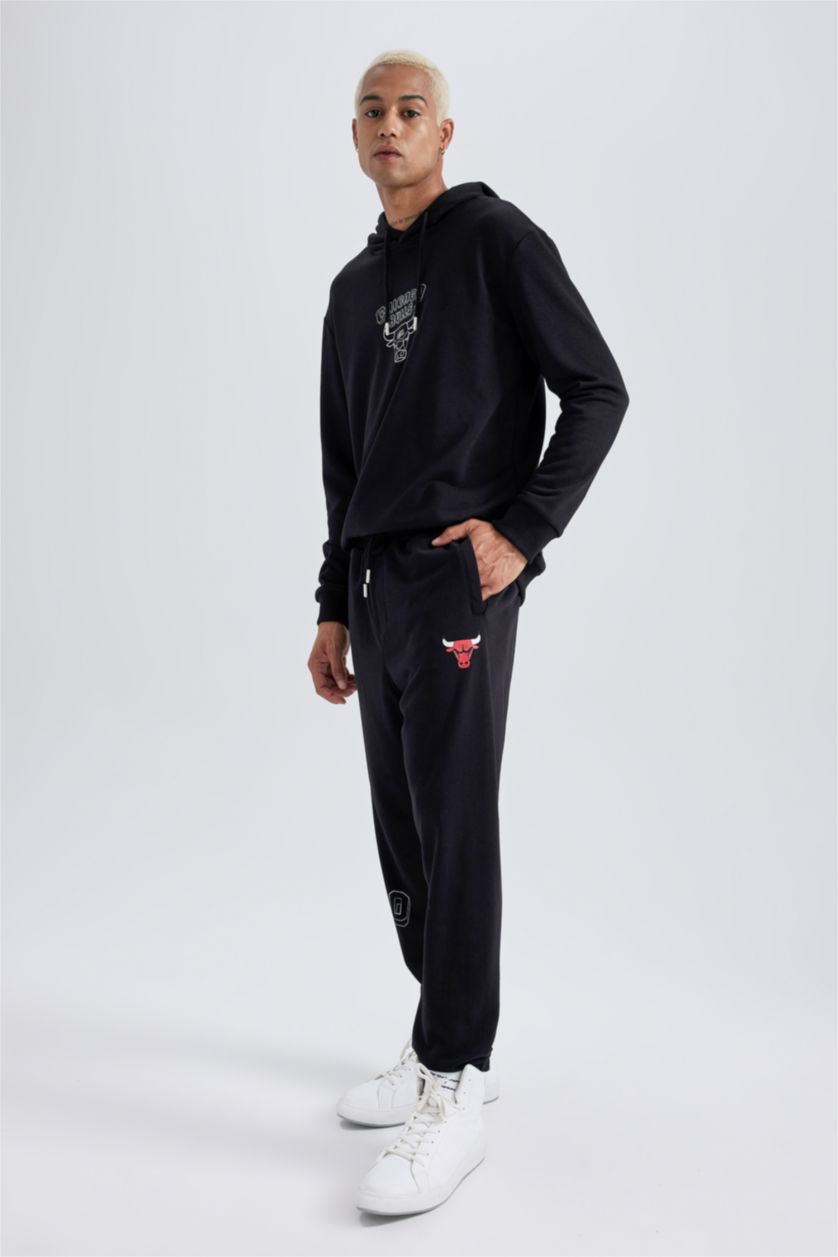 MAN Black Standard Fit Jogger