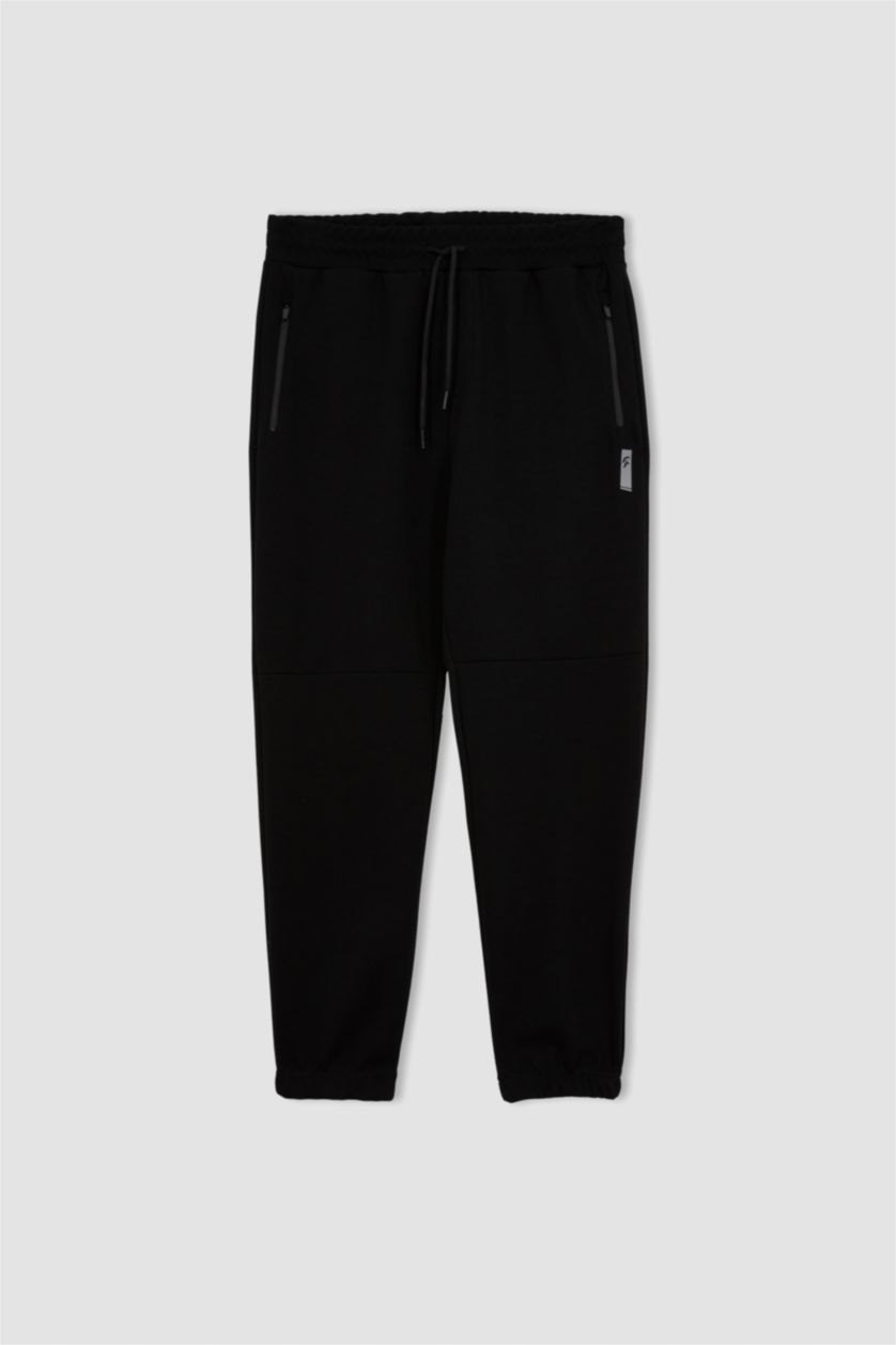 MAN Black Standard Fit Jogger