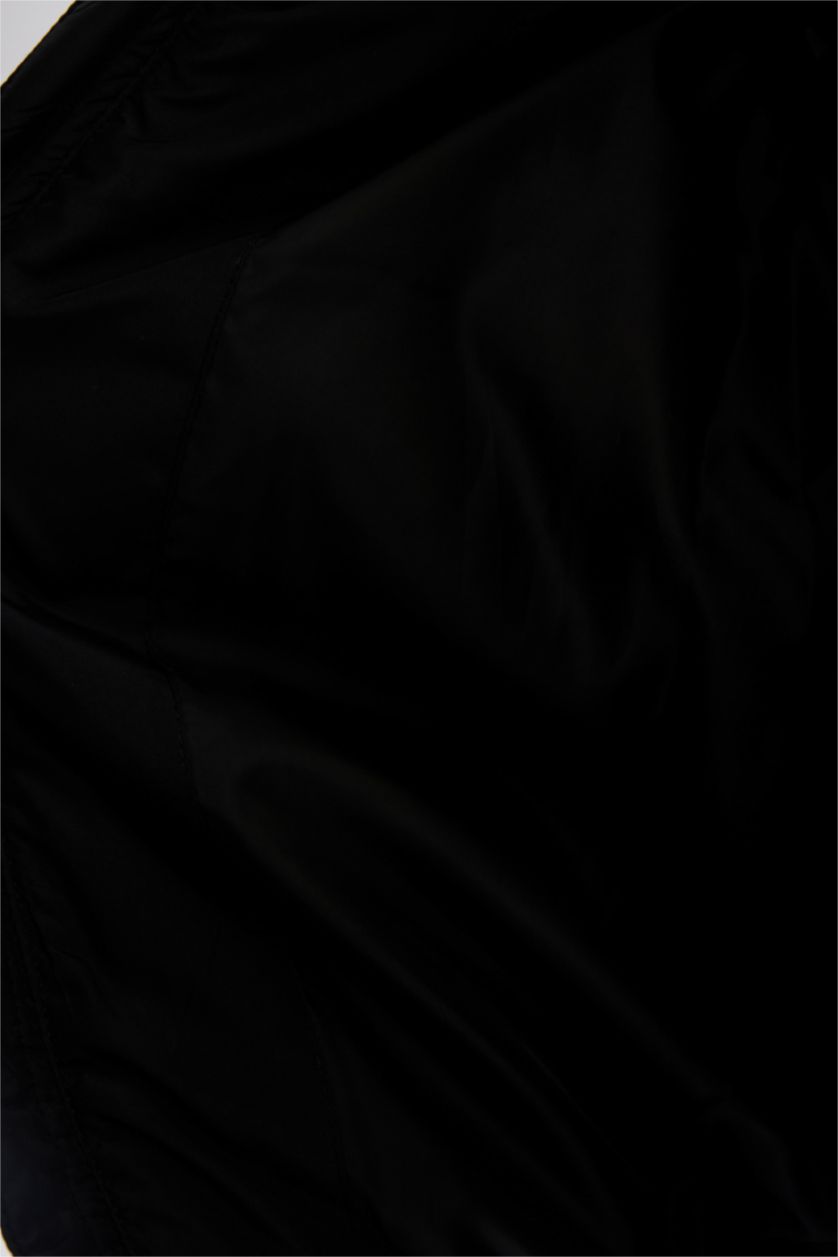 Erkek Çocuk - Genç Erkek Siyah Erkek Çocuk Su İtici Yarım Balıkçı Yaka Basic Düz Şişme Yelek