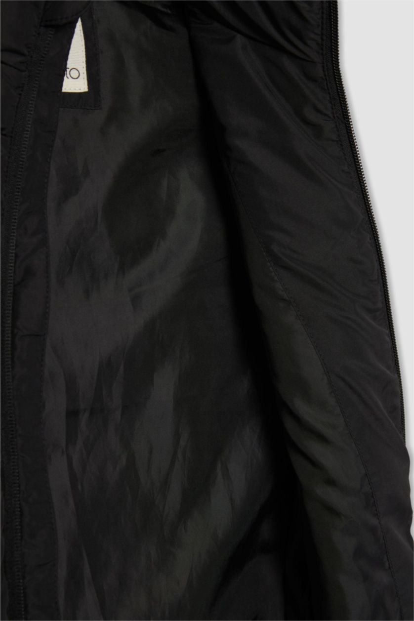 Erkek Çocuk - Genç Erkek Siyah Erkek Çocuk Su İtici Yarım Balıkçı Yaka Basic Düz Şişme Yelek