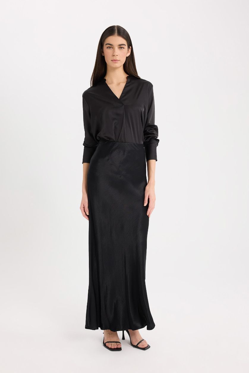 Kadın Siyah A Kesim Normal Bel Saten Midi Etek