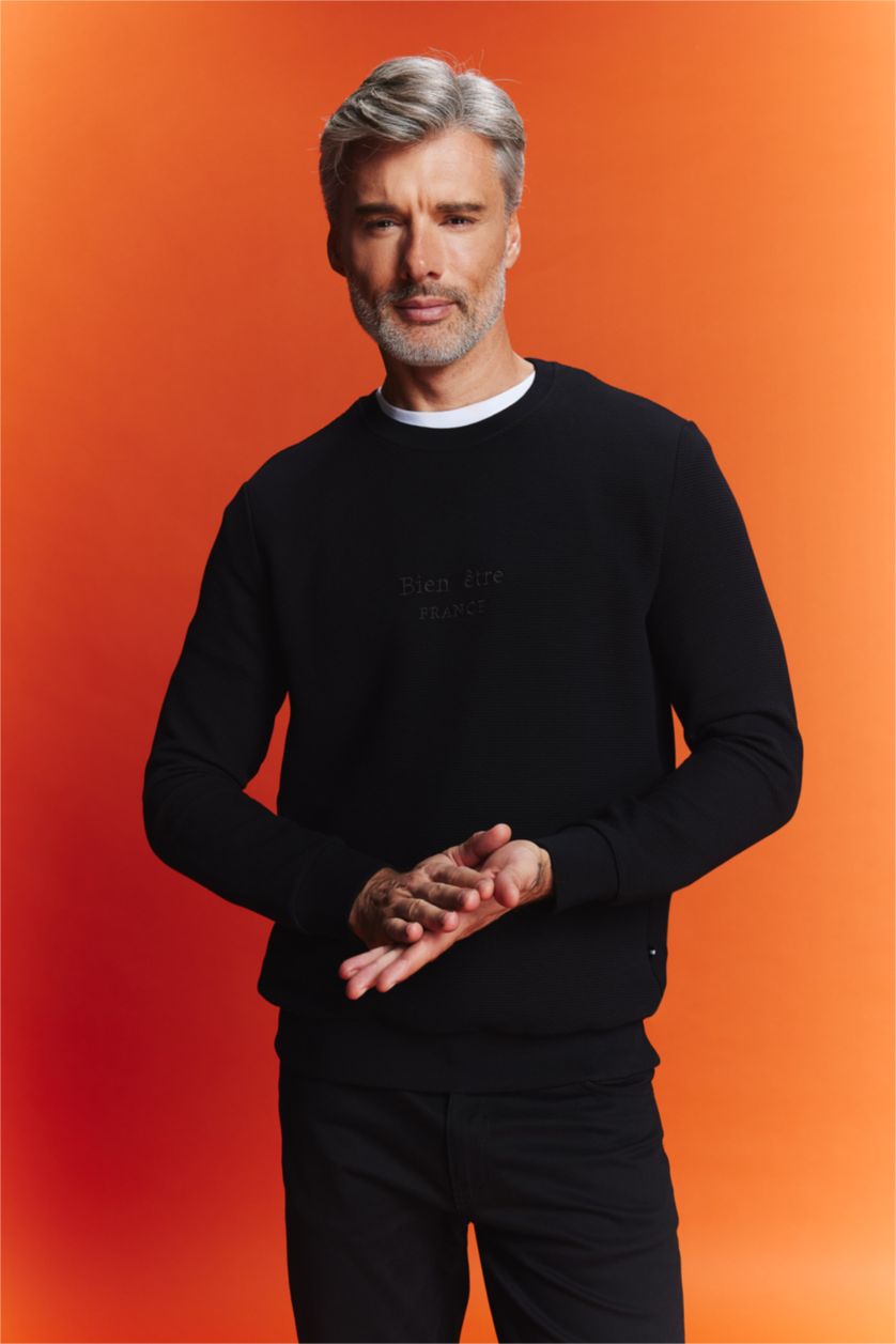 رجالي أسود سويت شيرت قصة عادية برقبة مستديرة