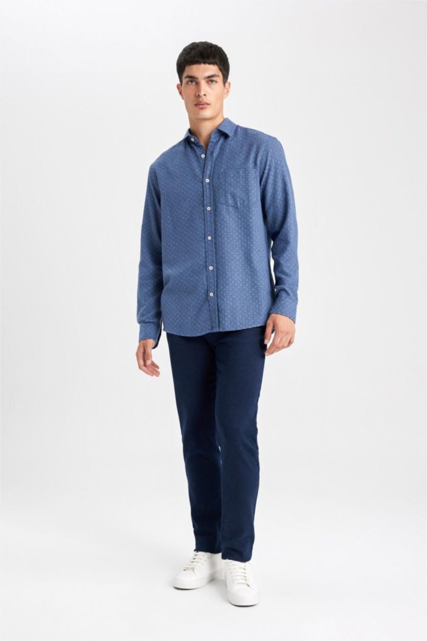 Man NAVY Regular Fit Textured Pocket Detailed Shirt