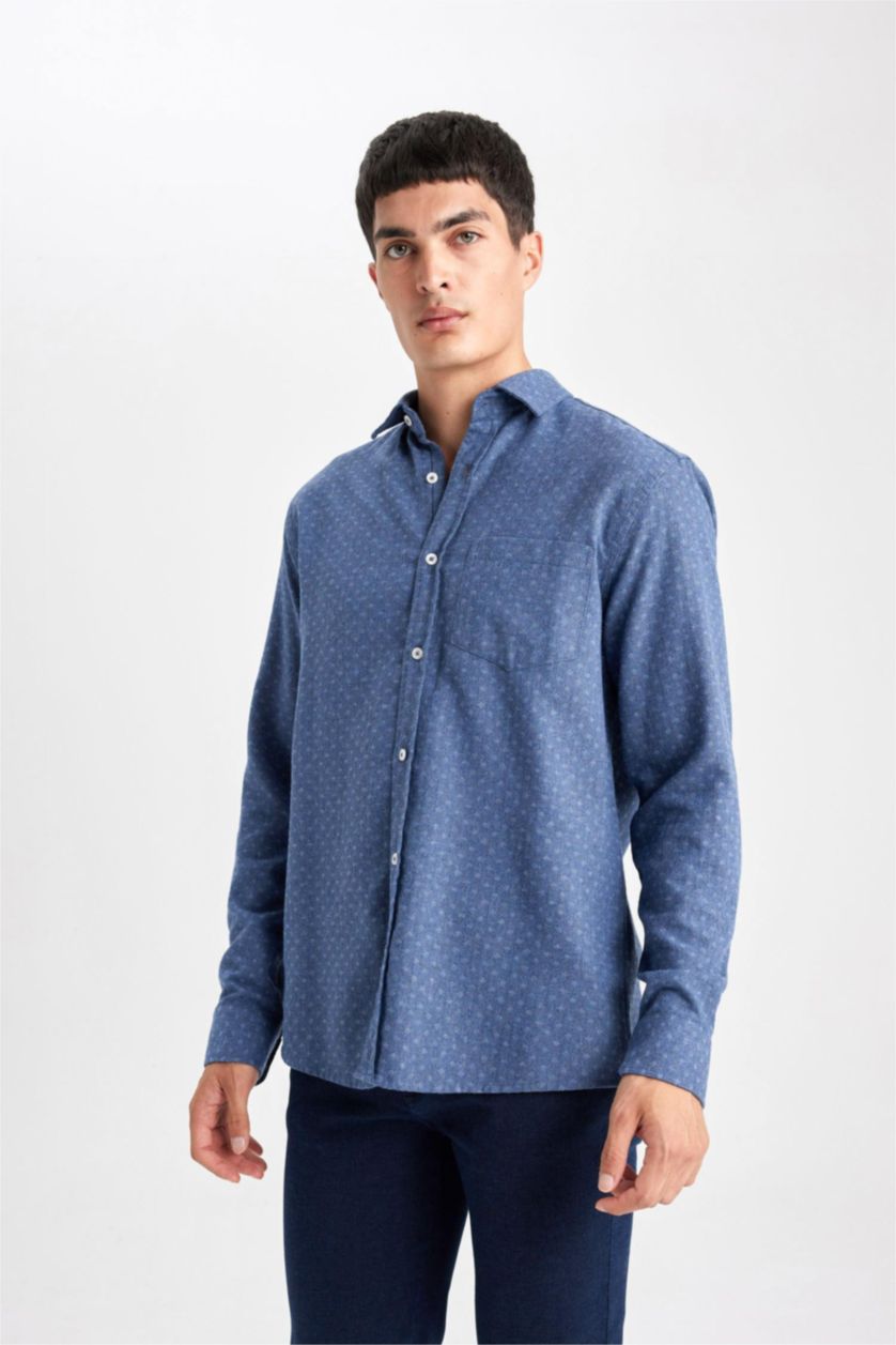 Man NAVY Regular Fit Textured Pocket Detailed Shirt