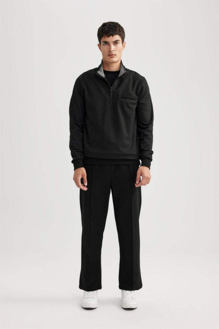 MAN Black Regular Fit Zipper Sweatshirt