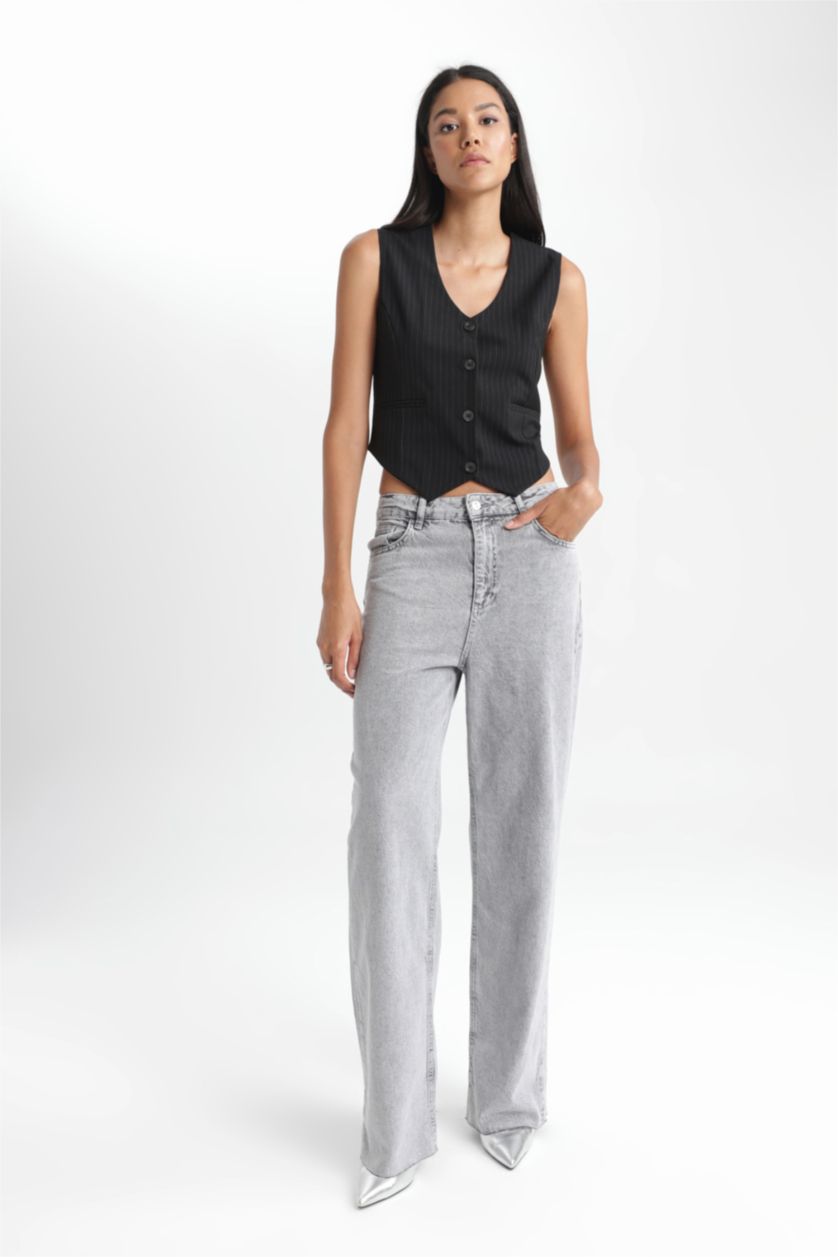 Әйелдерге қара v жаға Жилет