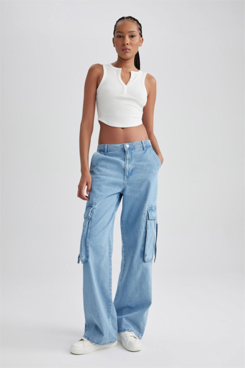 نساء أزرق فاتح بنطلون جينز كارجو برجل واسع وجيب