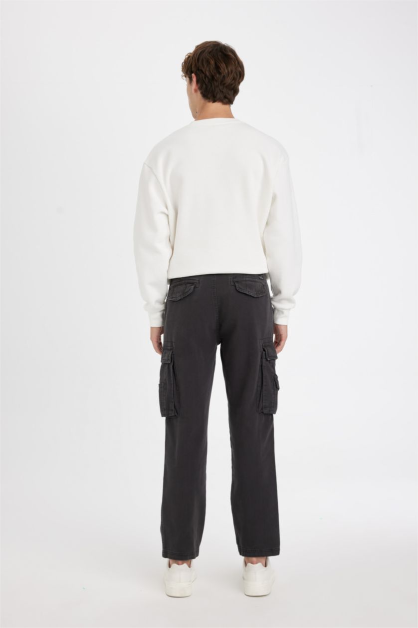 رجال أنثرا بنطلون كارجو وايد ليج بجيب وخصر عادي