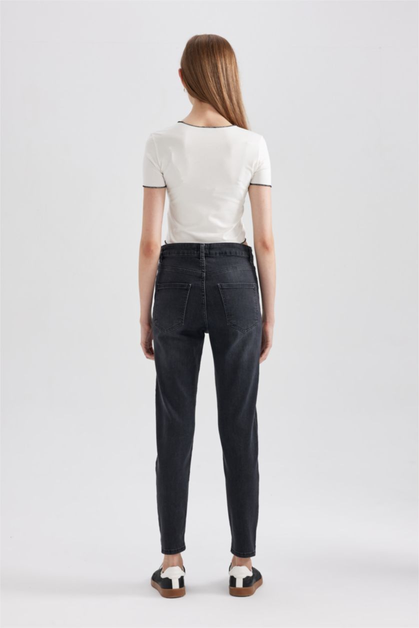 حريمي أنثرا بنطلون جينز سكيني فيت