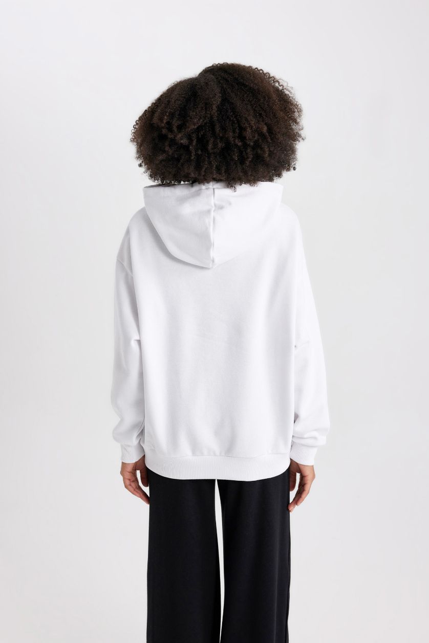 نساء أبيض سويت شيرت رياضي بطبعة شعار اوفر سايز من DeFactoFit