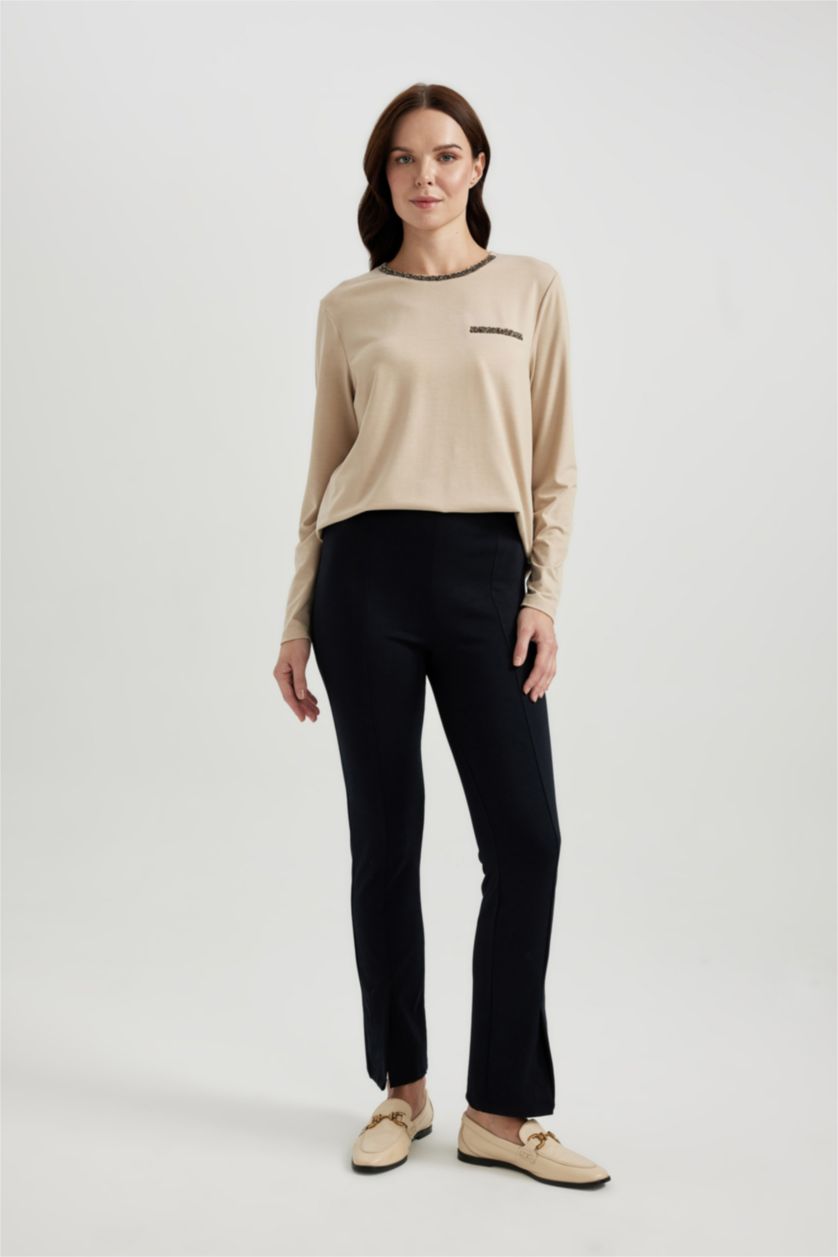 حريمي بيج تيشيرت كم طويل بقصة عادية برقبة مستديرة